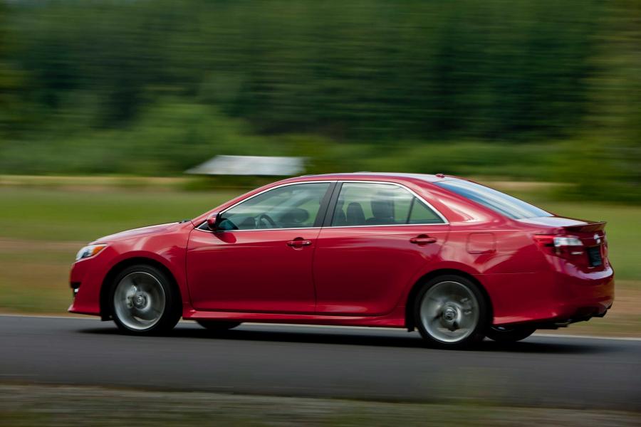  Toyota Camry SE 2012 года  (фото 48 из 48)